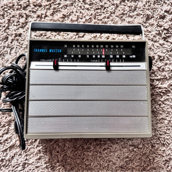 Vintage Channel Master Am/fm Radio Tested Works Great - Picture 1 of 6
